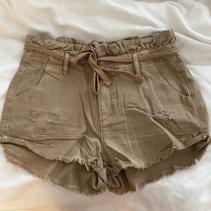 Kittenish Paperbag shorts size small